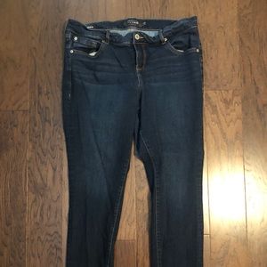 Torrid Boyfriend Crop